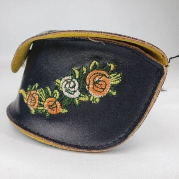 Ed Hardy Eyewear Black Embroidered Sunglass Case Skull Roses Bulldog Clo… - Picture 8 of 15